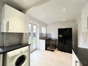 Photo 6- click for photo gallery